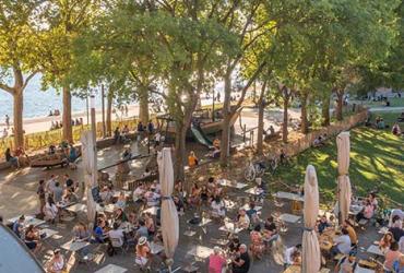 Guinguette quai de la Daurade