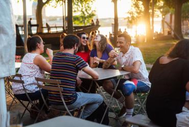 Terrasse café place de la Daurade